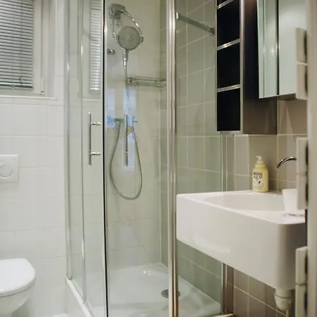 Apartment Victor Masse - 6 Adults Paris