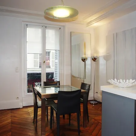 Victor Masse - 6 Adults Apartment Paris